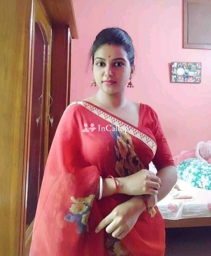 Myself Priya independence call girls available in Vellore hard sex safe and secure room service avai - Call Girls in Vellore
