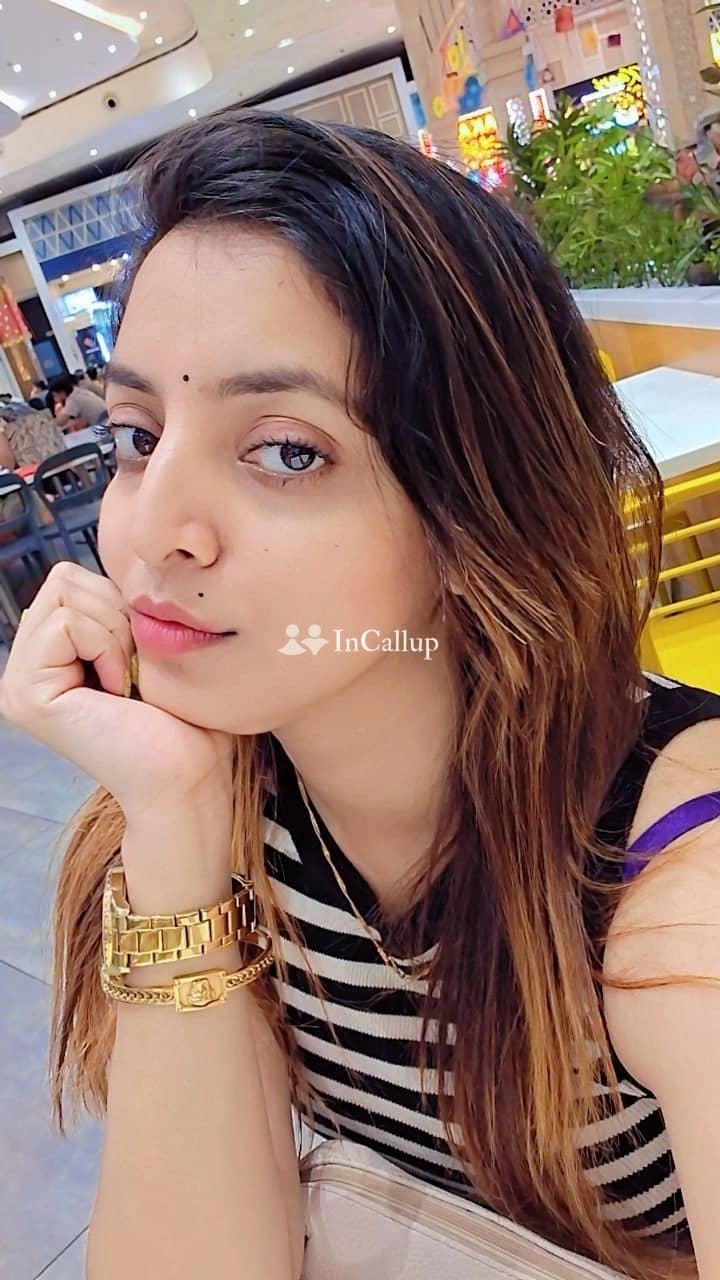 sensational 22yearold call girl in vijayawada offering intimate oral services for unforgettable experiences - Call Girls in Vijayawada