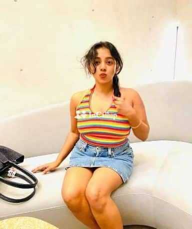 find riya a twenty one year old call girls serving clients in vijayawada with brown hair and black body type - Call Girls in Vijayawada