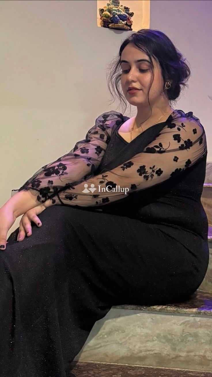 known for being amorous dreamy auburn eyes and black hair available for private dates - Call Girls in Visakhapatnam