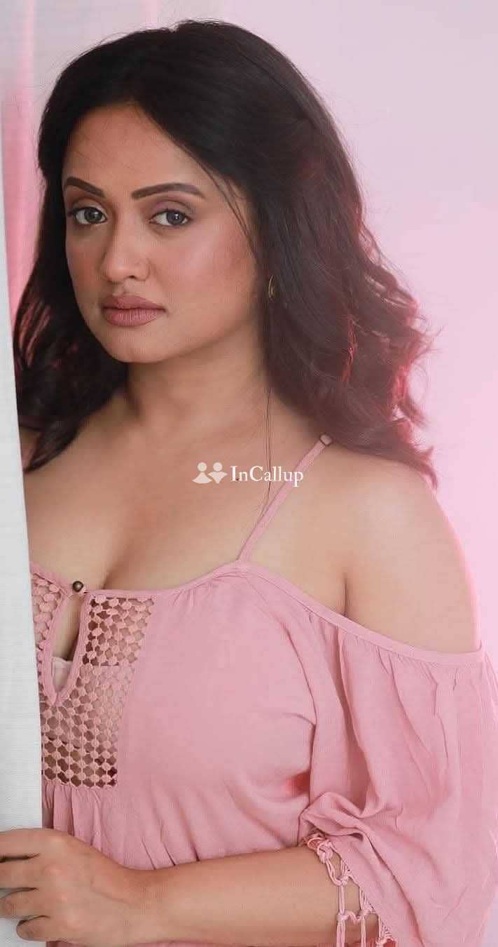 Want to meeting with female and house wife and girls fz6g - Male Escorts in Central Delhi