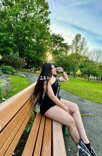 (HOT) Call↠Girls Near in Sector 38 (Noida)꧁❤ +91–9818099198❤꧂Female Escorts Service in Delhi Ncr - Spa And Massage in Noida