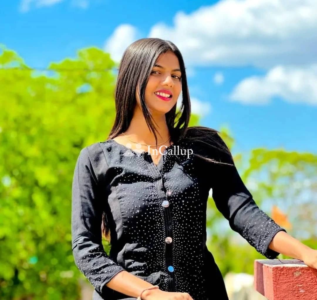 indulge in a passionate girlfriend experience with a curvy 19yearold call girl in akola for unforgettable moments - Call Girls in Akola