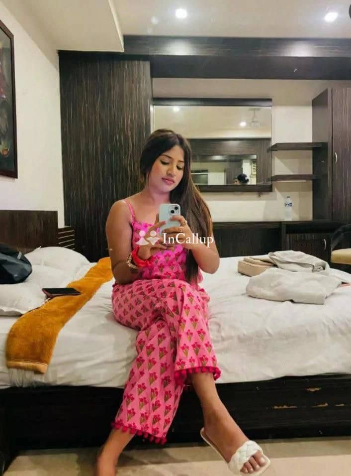 experience unforgettable moments with anushka in bhuj  your charming call girl with curvy allure - Call Girls in Bhuj