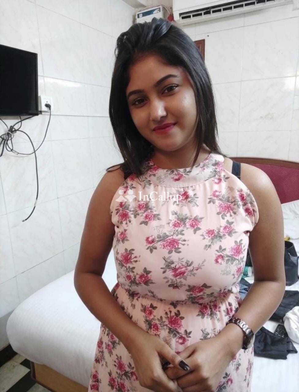 sophisticated blonde beauty in cuttack offering exclusive adult experiences with only cash payment - Call Girls in Cuttack