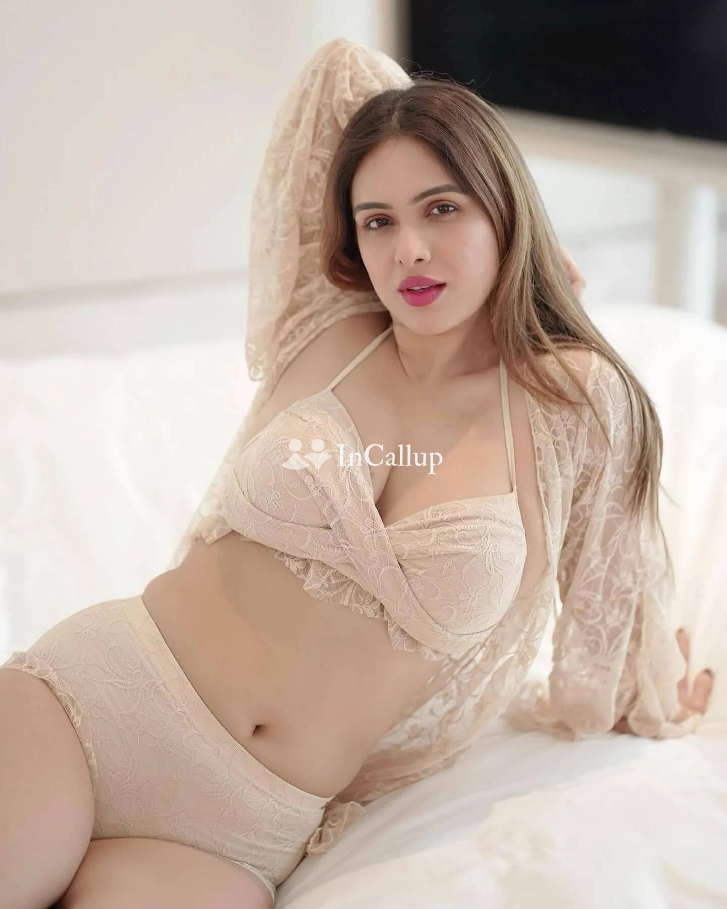 explore unforgettable moments with cash your 20yearold curvy companion in gulbarga for a true girlfriend experience - Call Girls in Gulbarga