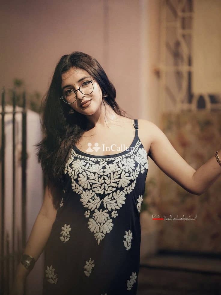 experience unforgettable moments with korba  your curvy call girl for passionate encounters in korba - Call Girls in Korba