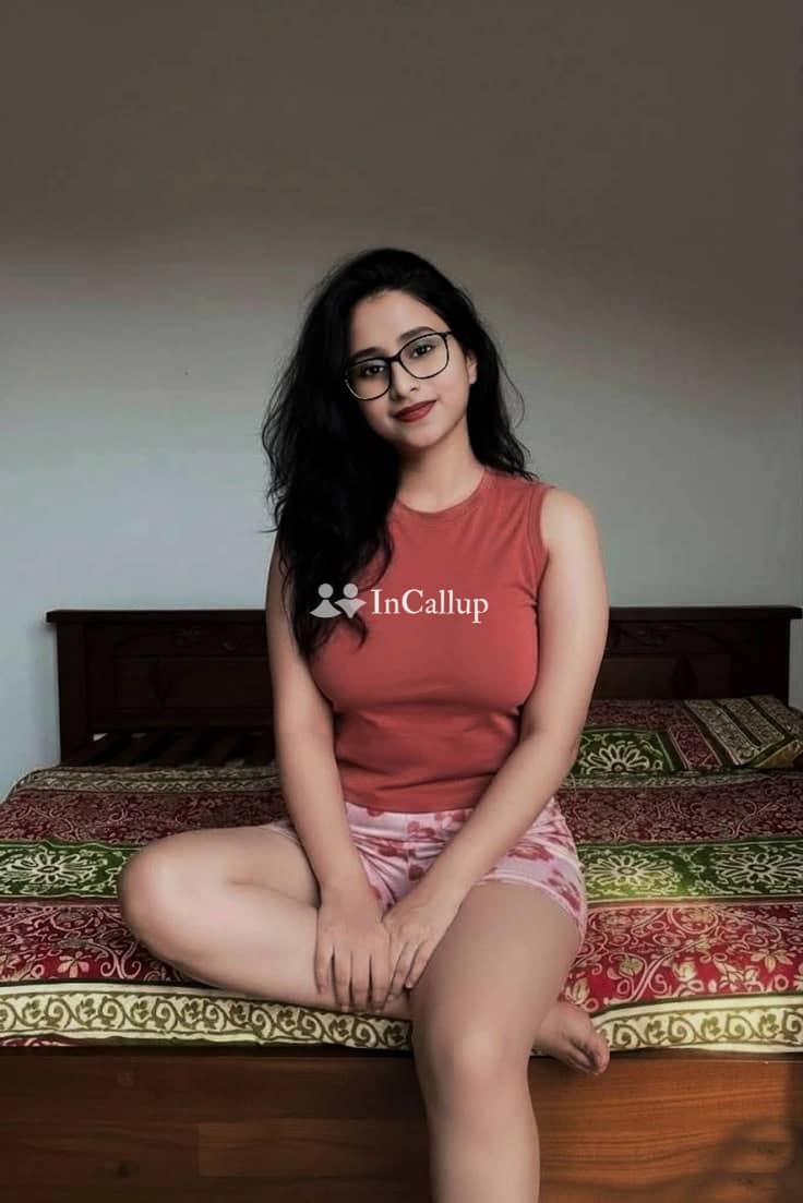 intimate encounters with a curvy 19yearold call girl in latur offering a range of exciting services - Call Girls in Latur
