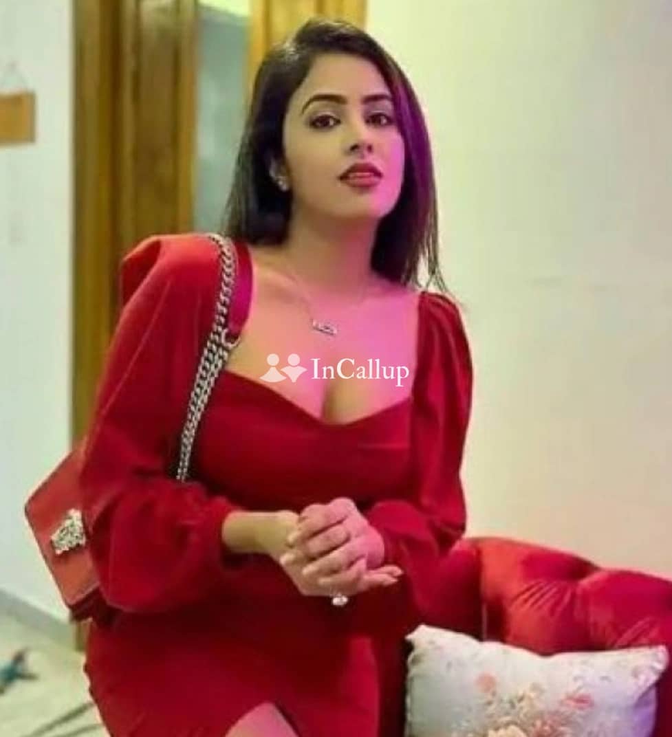 experience unforgettable moments with rakhi in solapur  your charming companion for all desires at just 20 - Call Girls in Solapur