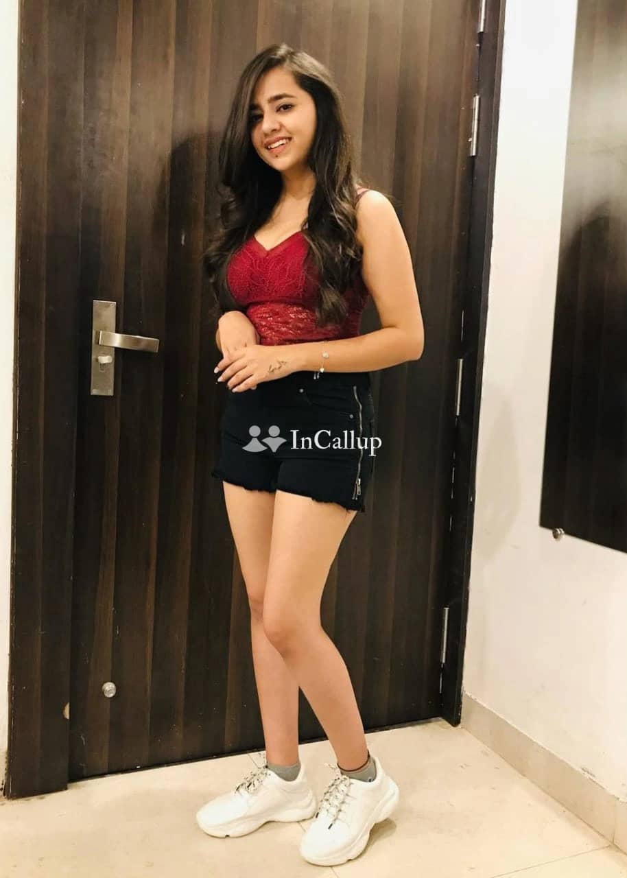 discover the alluring priyanka in surat for an unforgettable girlfriend experience and more exciting services - Call Girls in Surat