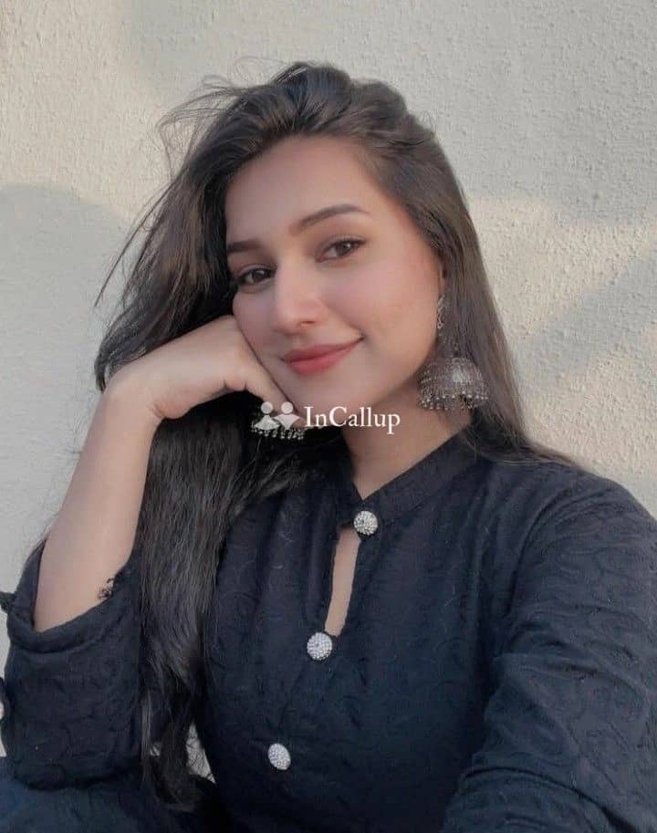 experience unforgettable moments with komal kumari in surat  your ultimate call girl for all desires - Call Girls in Surat