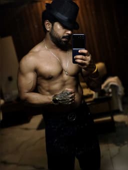 Wish Upon Falling Stars With A Handsome Guy Pursuing Call Boy Job In Delhi