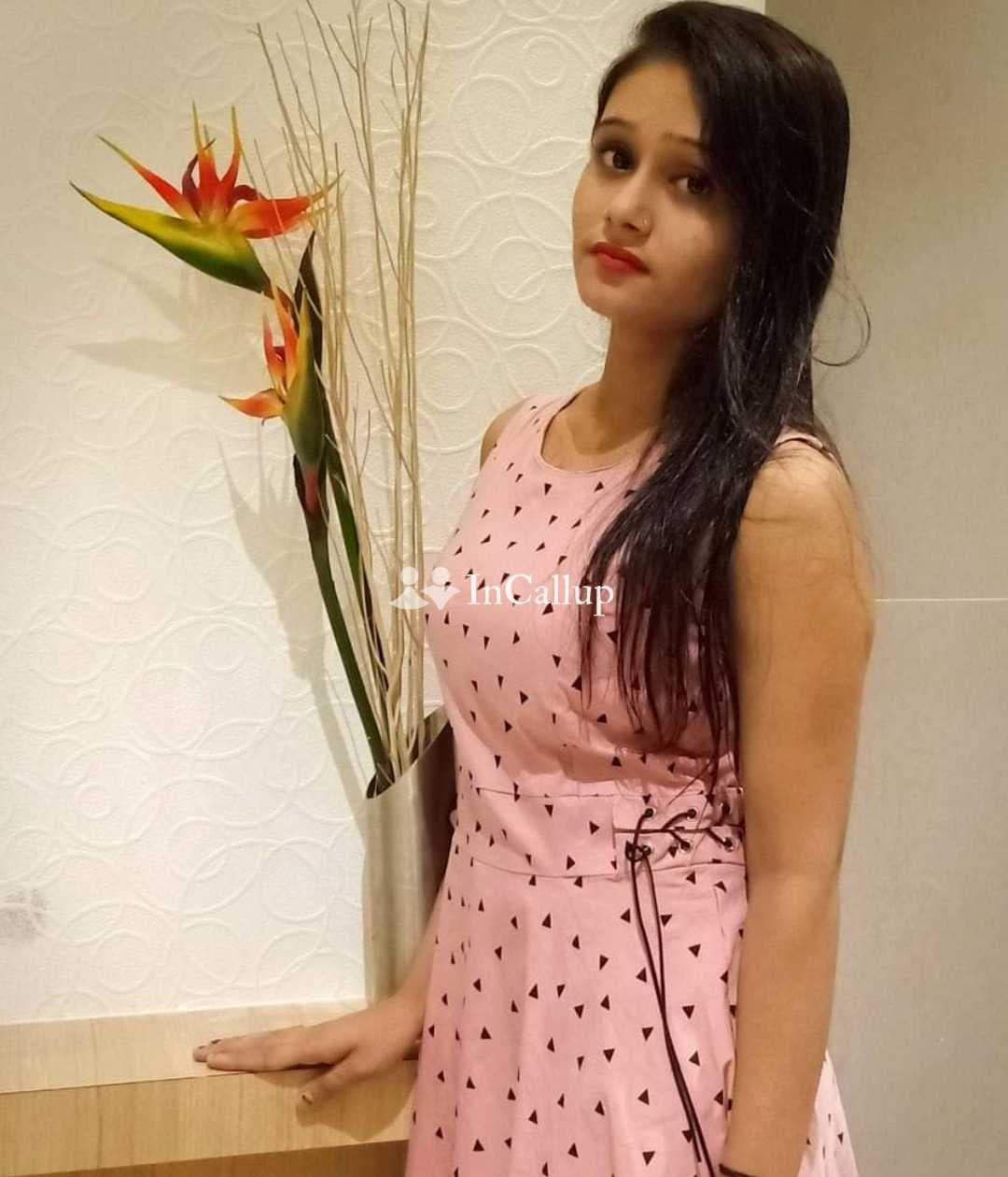 Rani Patel I am genuine service and home service and Hotel service full body massage full sex