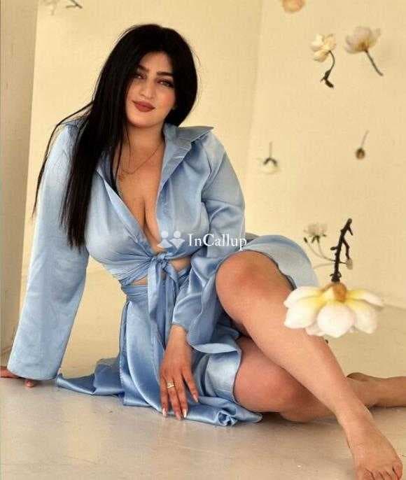 High Profile Call Girls East-Of-kailash Escort 7065501582  Short Night In Call Out Call Service