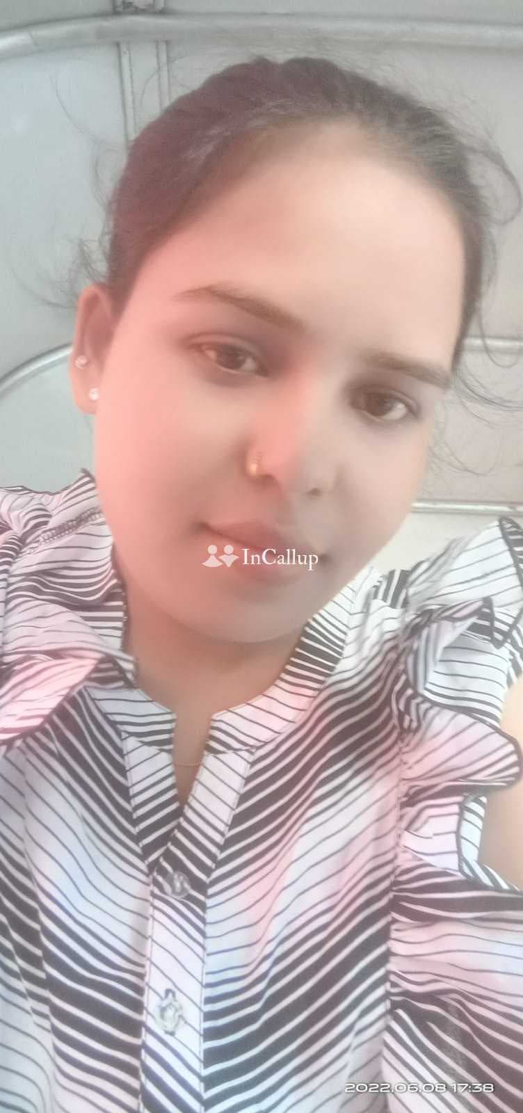 VIP top model service only cash payments call girl girl