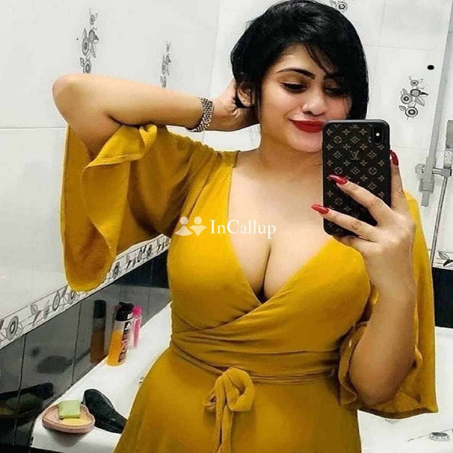 Escorts ServiCe Noida- 9711794795 Escorts ) Service