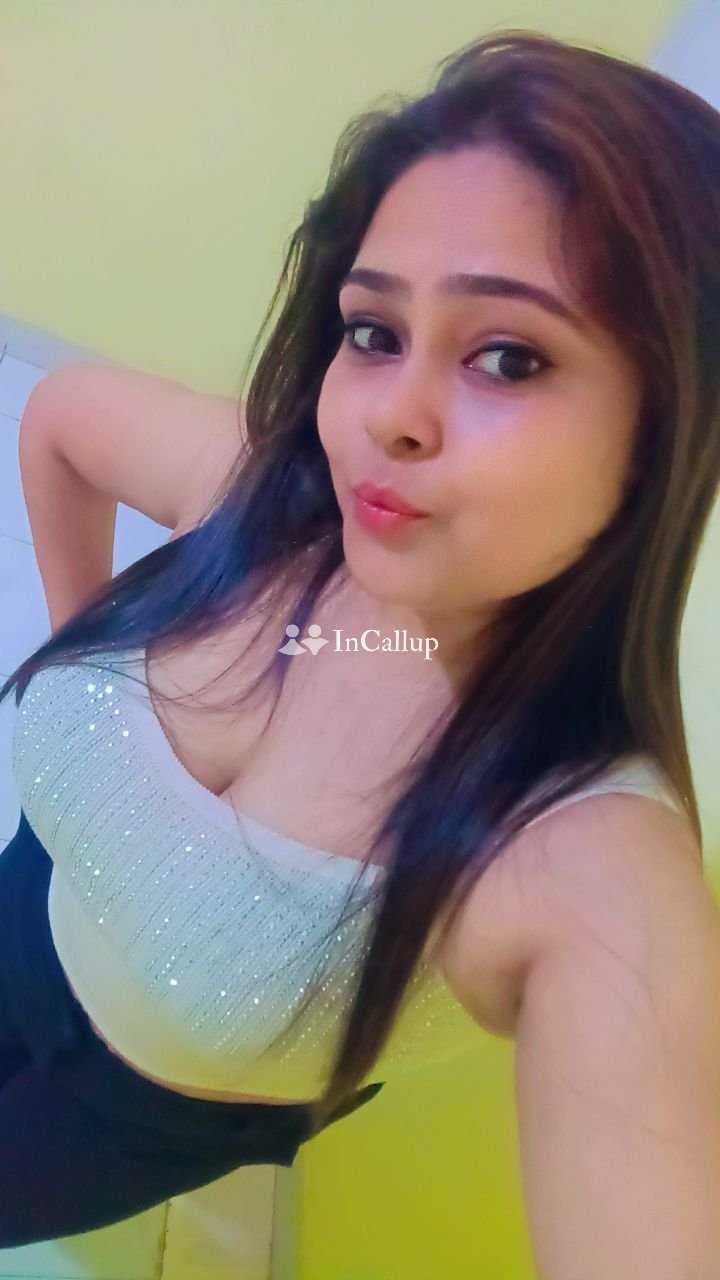 9643442675 Call Girls In East of Kailash, Escorts Services India