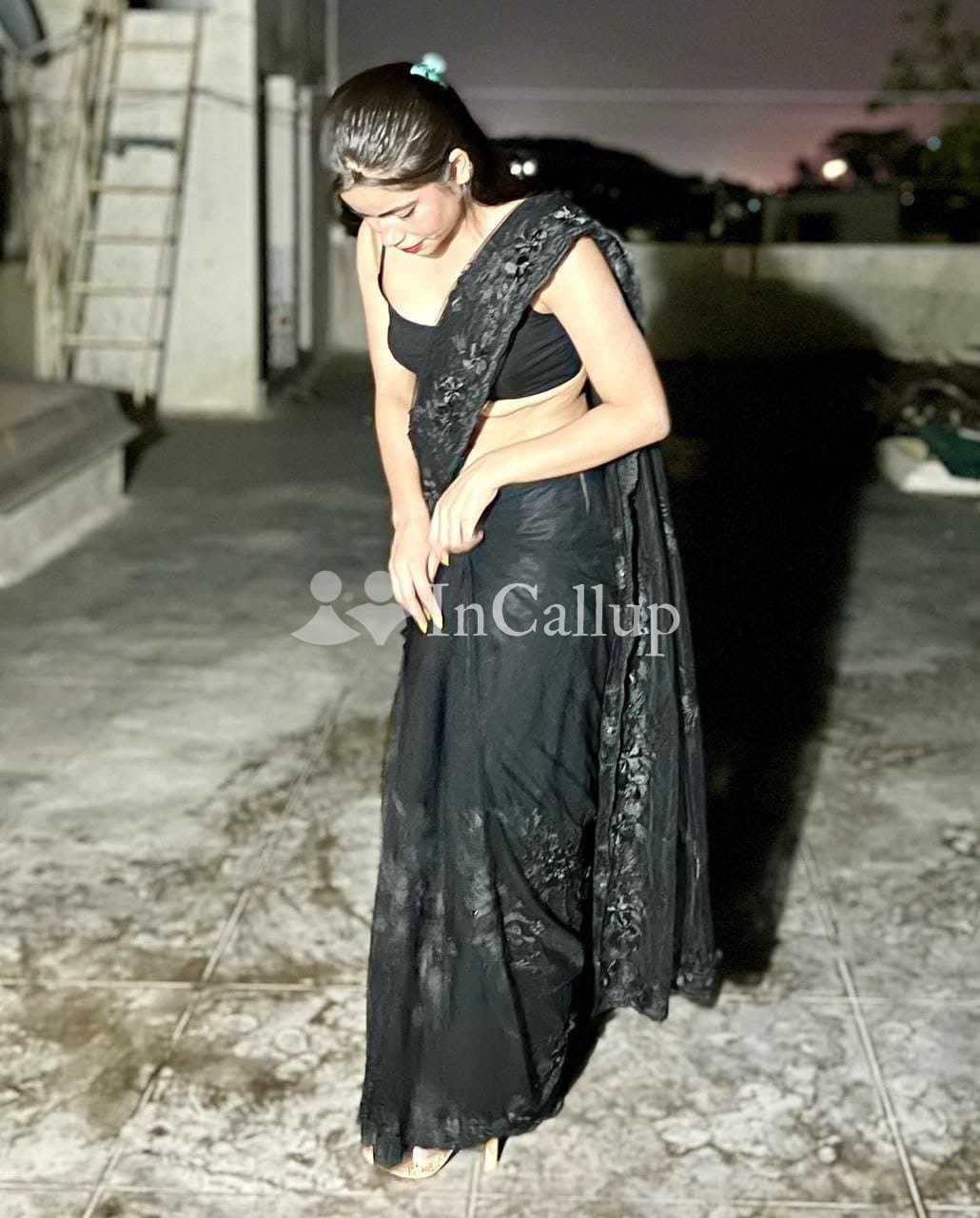 Kishanganj: Glamorous Bhabi want Real Relationship with Gentle and Sensible Guy
