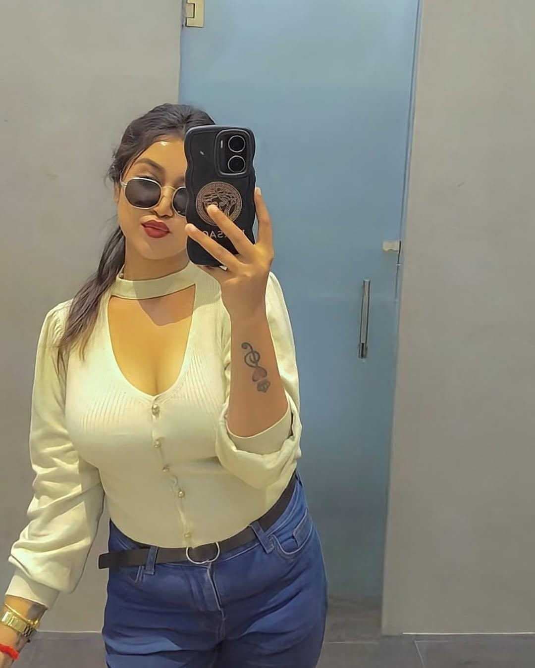 Surat escort service