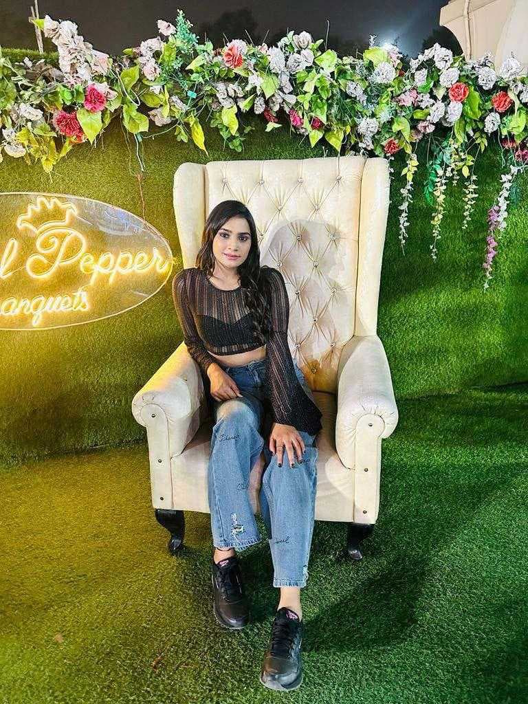 Mumbai Kandivali Escorts Service