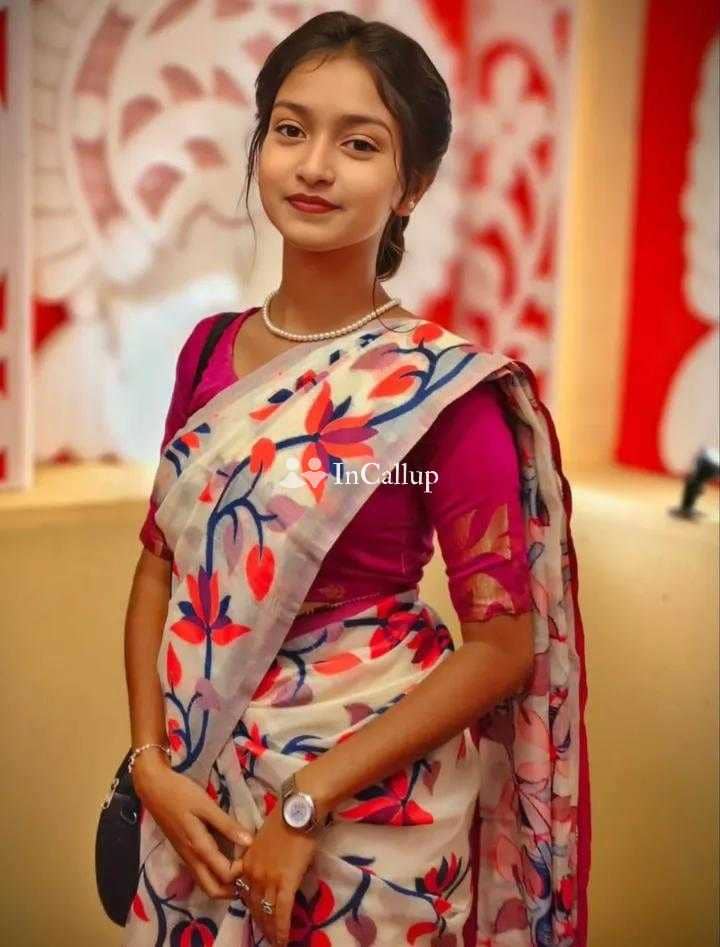 voluptuous with blonde hair and black eyes available for hotel visits available now trusted reliable service - Call Girls in Adra