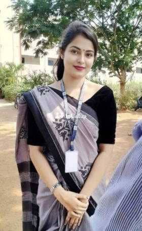 escort service in agra charming black eyes and brown hair available for business trip service - Call Girls in Agra