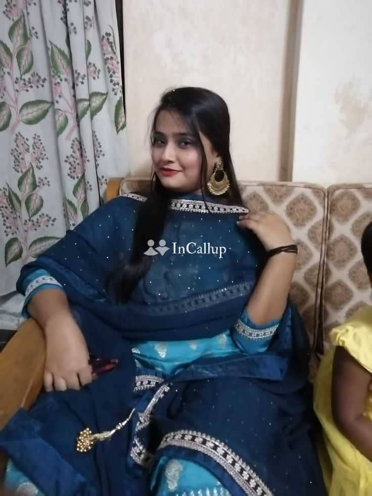 romantic time in agra known for being glamorous sensual arawy jha twenty one year old call girls - Call Girls in Agra