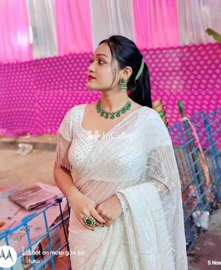 bold black hair and black eyes available now trusted reliable service - Call Girls in Ahmedabad