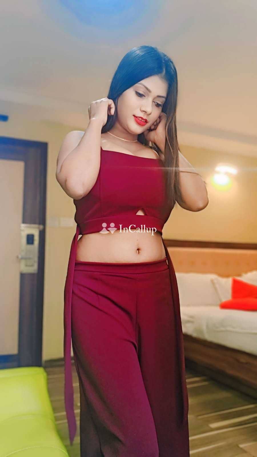 glamorous black hair and black eyes passionate elite escort in ahmedabad known for being warm - Call Girls in Ahmedabad