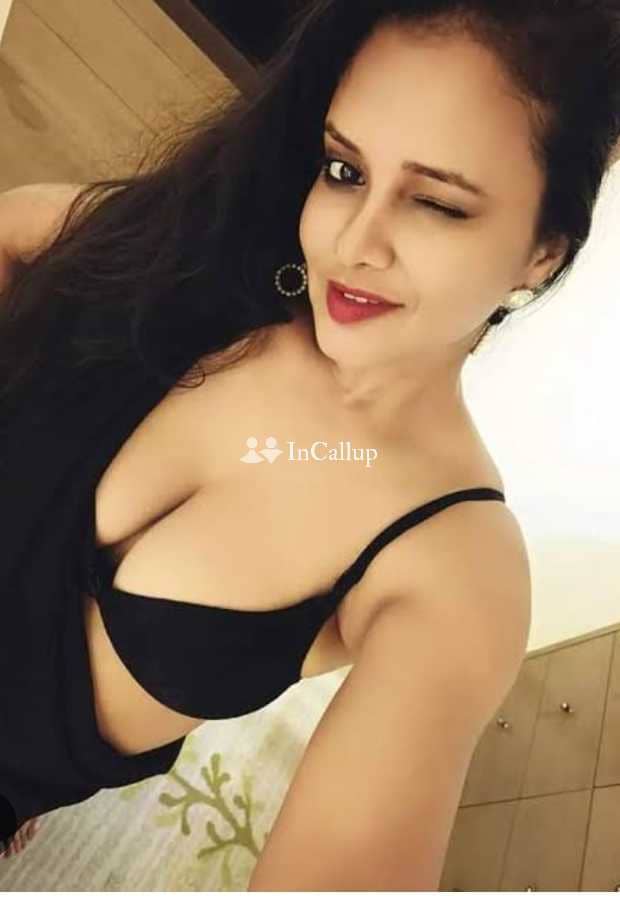 glamorous escort service in akola known for being cute gorgeous escort in akola available now trusted reliable service - Call Girls in Akola
