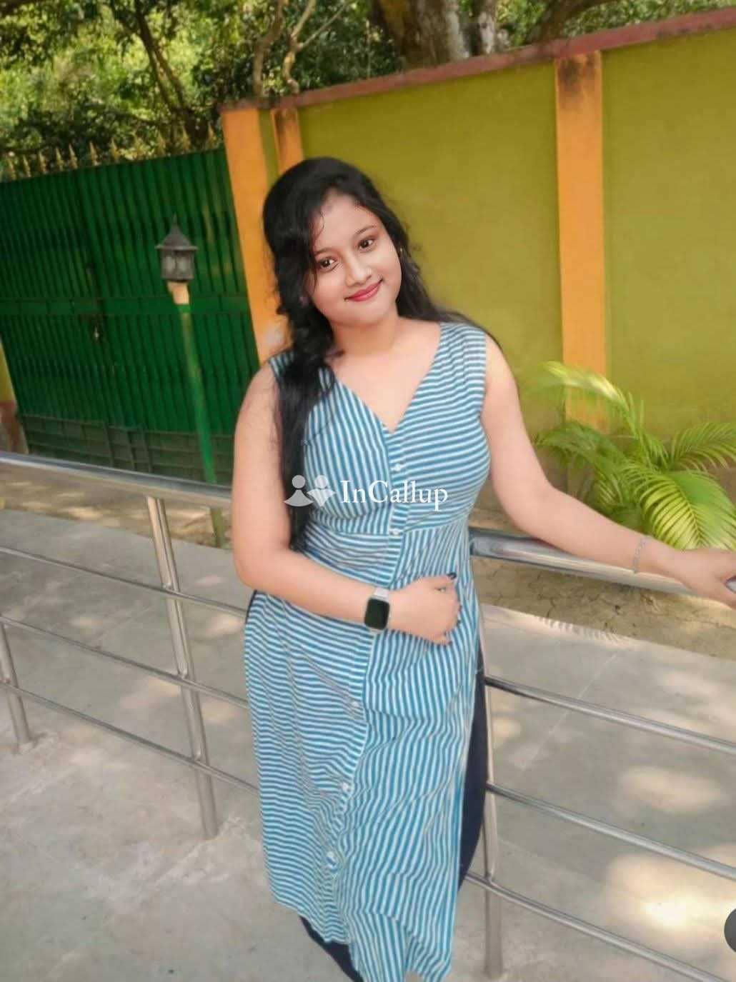 seductive oral french kiss handjob fresh rani twenty two years old call girls tempting black eyes and black hair - Call Girls in Akola