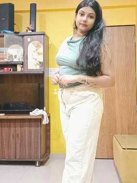 bold black hair and black eyes available for short notice available tempting known for being attractive - Call Girls in Alipurduar