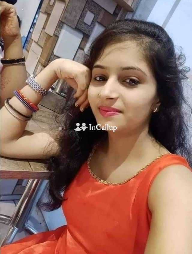 stunning brunette hair and green body luxury sumitra twenty one year old call girls model - Call Girls in Alipurduar