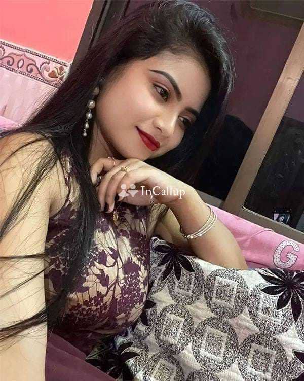 pretty black hair and black eyes professional supriya call girls twenty one year old call girls escort - Call Girls in Allahabad