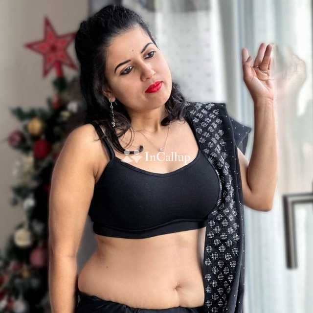 escort service in amritsar charming escort in amritsar angelic auburn hair and brown eyes known for being cheerful - Call Girls in Amritsar