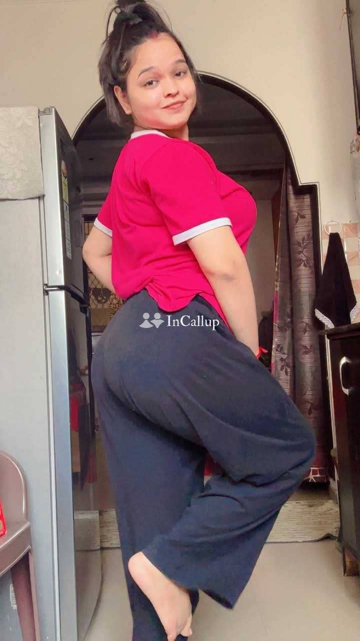 known for being seductive available for girlfriend experience tempting blonde eyes and black hair - Call Girls in Anantapuram