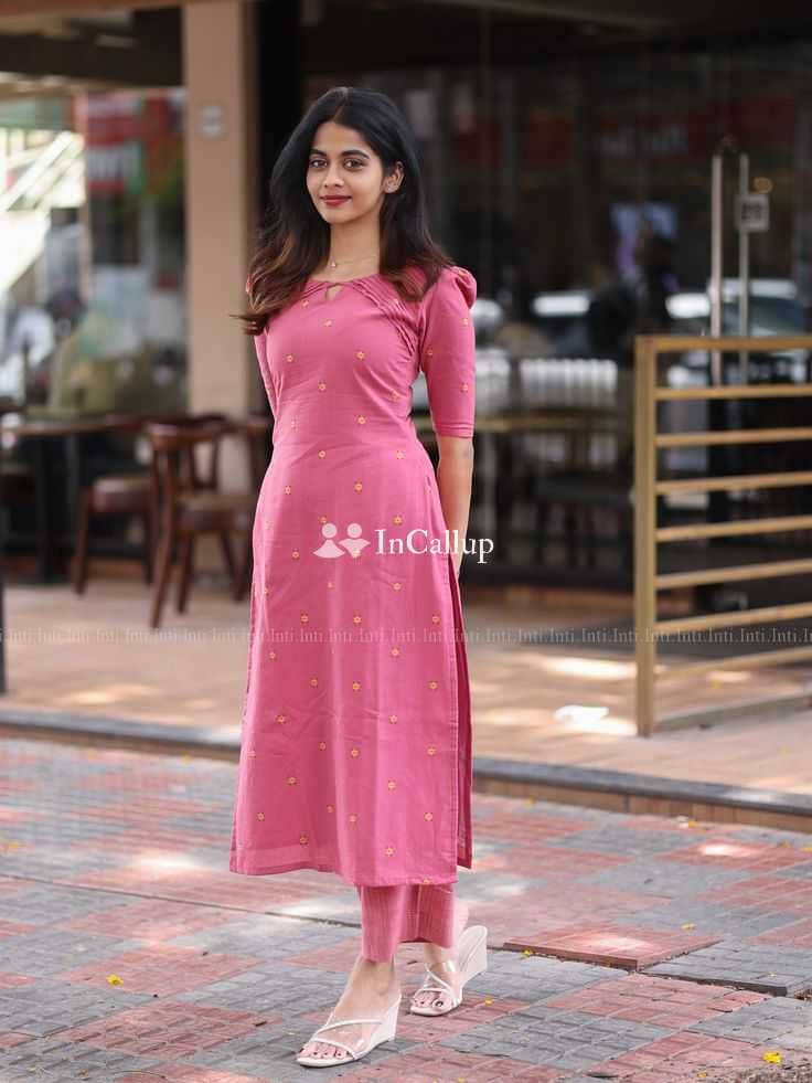 long legs and black eyes available for available anytime available now trusted reliable service - Call Girls in Anantapuram