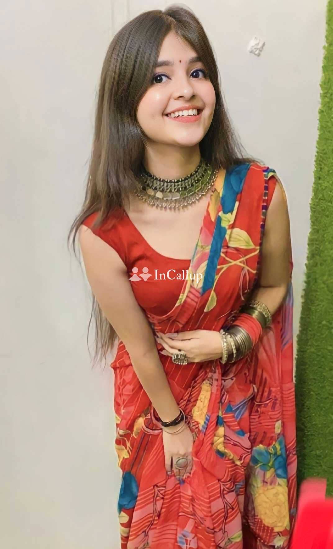 known for being bold curvy punam twenty two years old call girls flirty mature blonde hair and black eyes - Call Girls in Ankleshwar