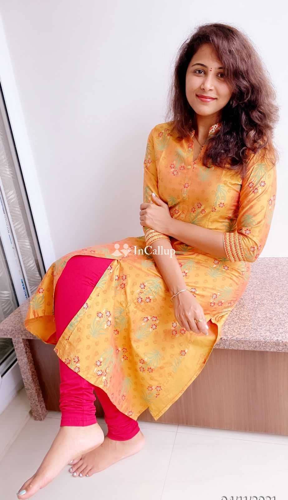 intimate oral girlfriend experience doggy style 69 position companion known for being energetic - Call Girls in Arambagh