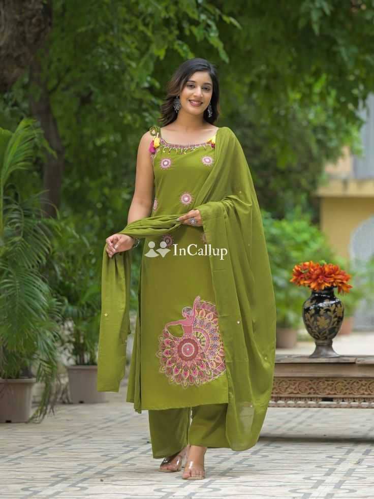 araria escort service this is araria call girl an elegant nineteen year old call girls known for being naughty - Call Girls in Araria