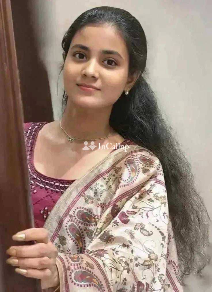 from araria luxury black hair and black eyes escort service in araria available now trusted reliable service - Call Girls in Araria