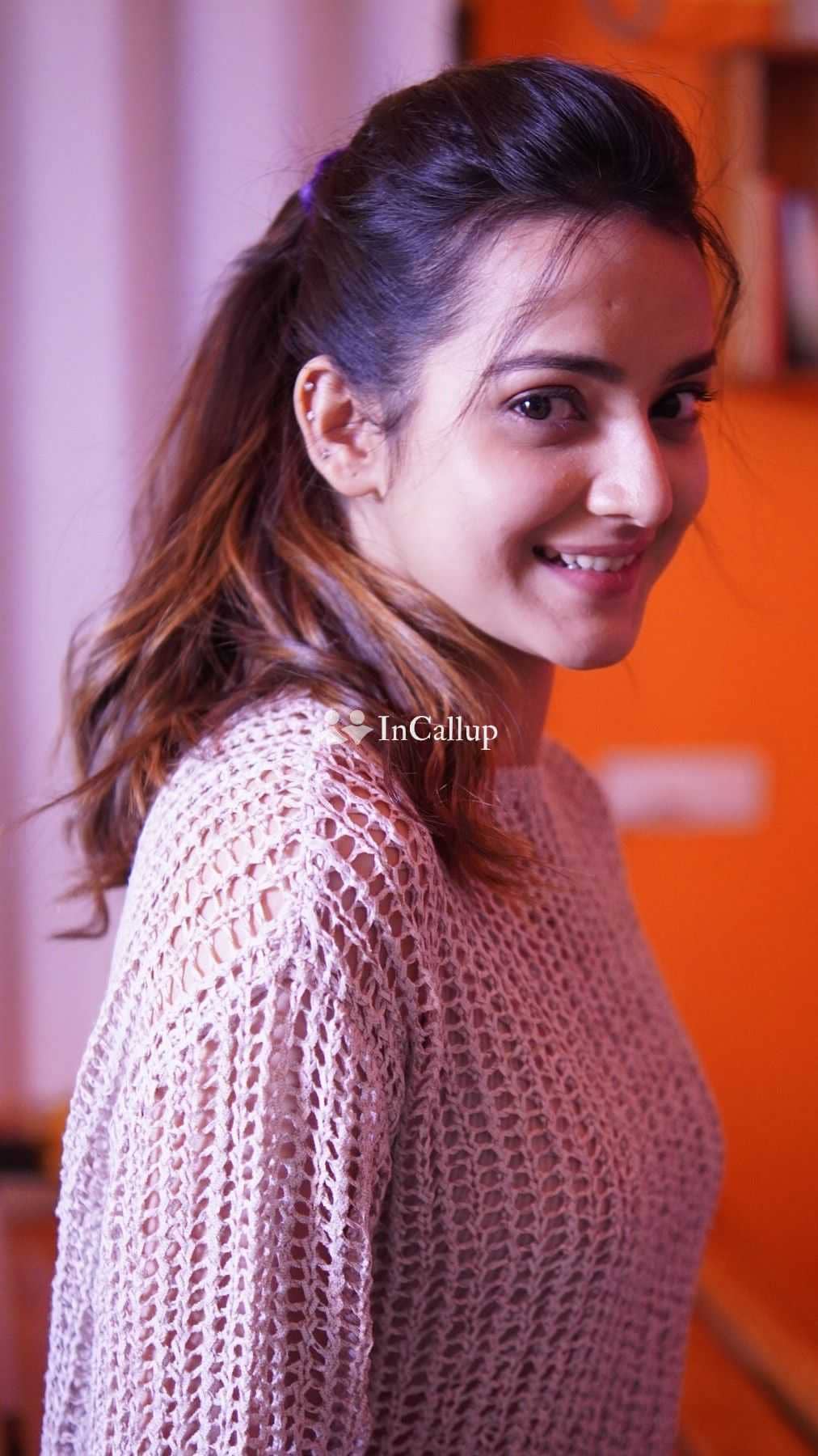 classy ruhi kumari twenty two year old call girls woman known for being affectionate araria escort service - Call Girls in Araria