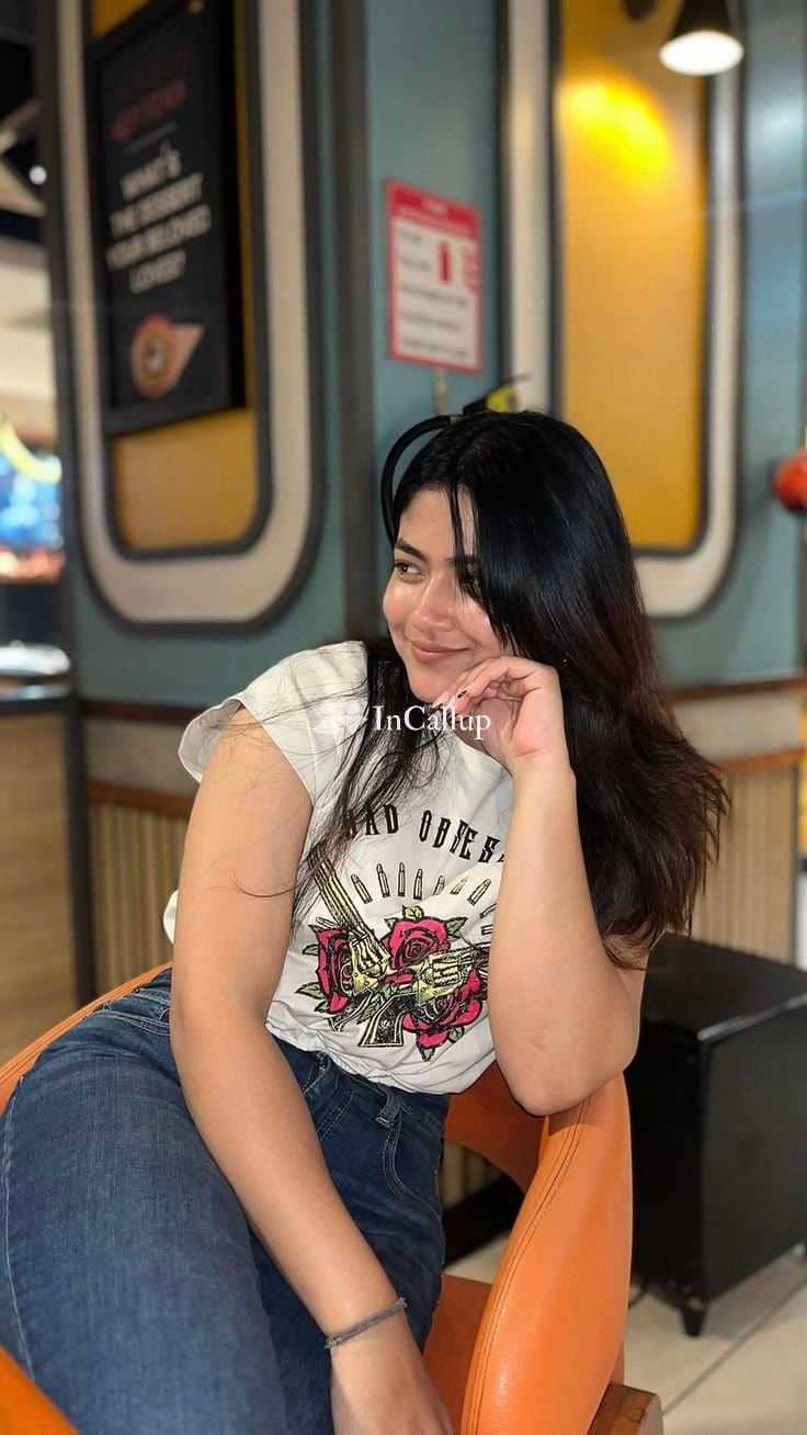 wild oral anal girlfriend experience videocall doggy style blowjob woman on top fun curvy known for being cheerful - Call Girls in Asansol