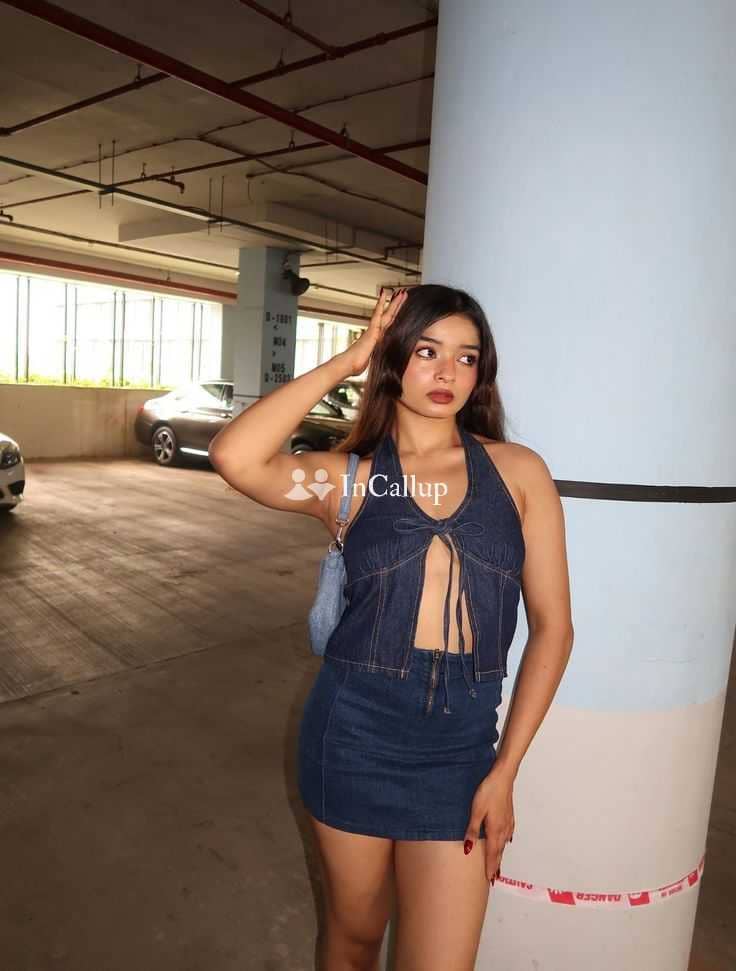 with busty body and black eyes available for business trip service located in asansol intimate - Call Girls in Asansol