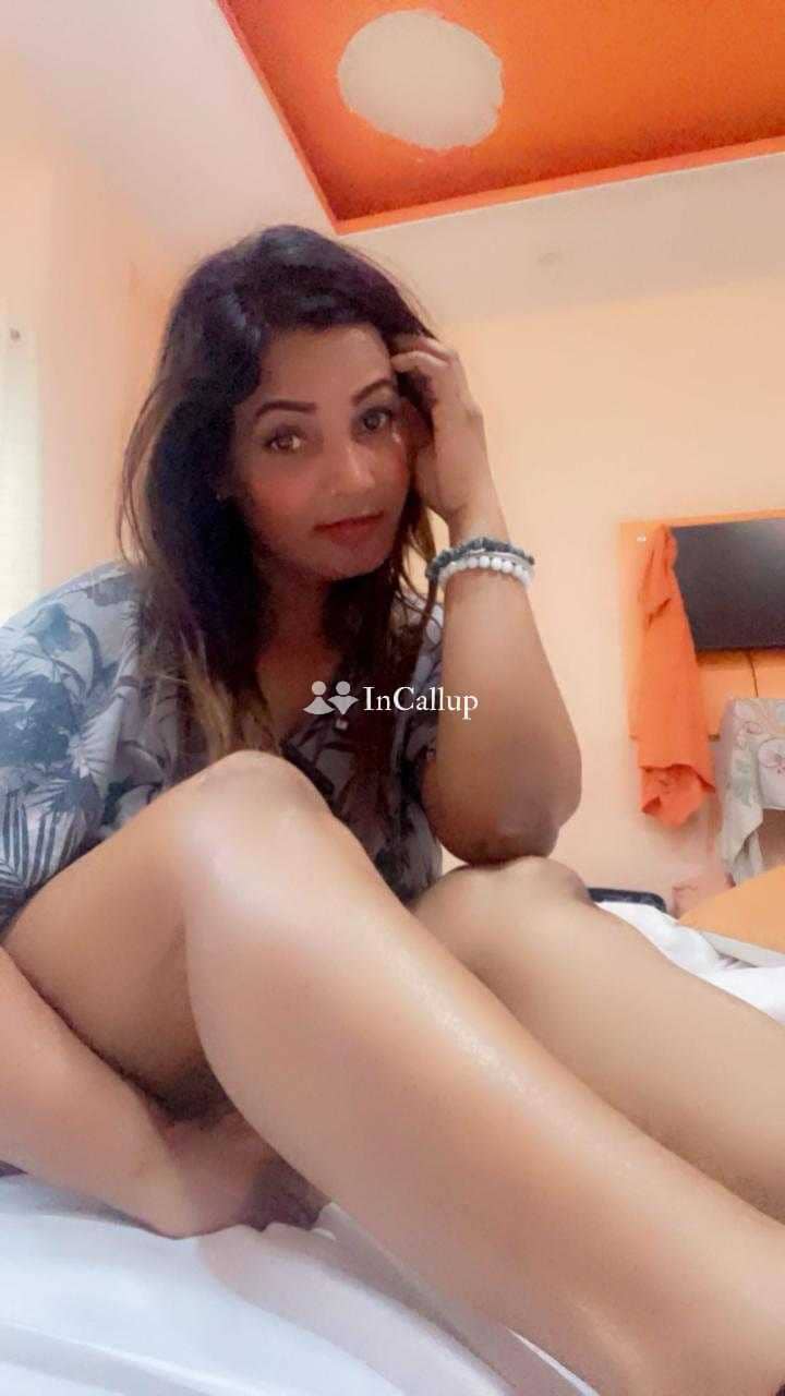 beautiful mahi singh nineteen year old call girls girlfriend type available for party companion - Call Girls in Asansol