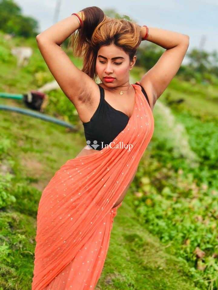 smooth black eyes and brown hair exclusive only cash payment in twenty two year old call girls - Call Girls in Asansol