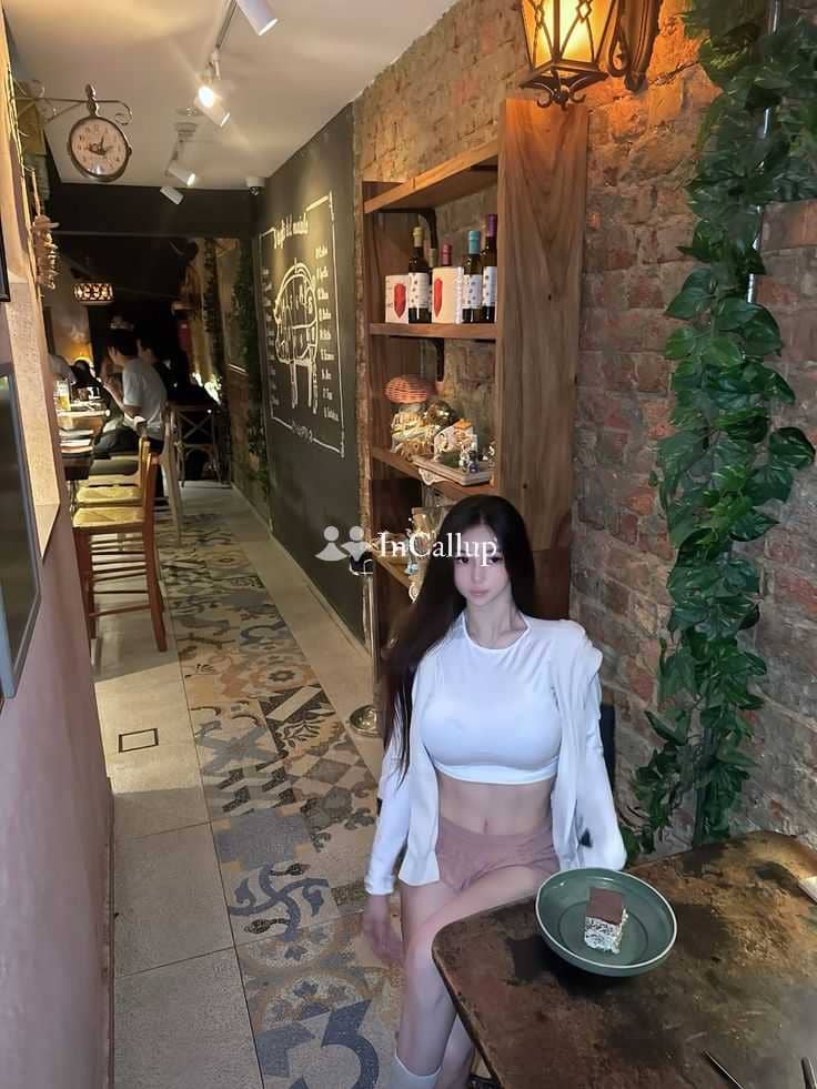 gorgeous smile and black hair known for being trustworthy balrampur escort service available for outcall - Call Girls in Balrampur