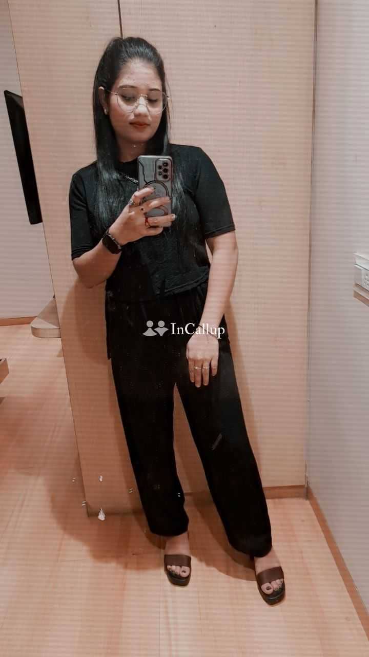 adorable black eyes and black hair known for being charming available now trusted reliable service - Call Girls in Balrampur