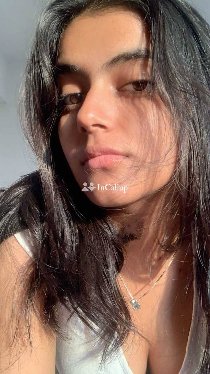 seductive mahi singh nineteen year old call girls available available for private dates - Call Girls in Balurghat