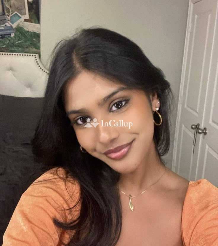 experienced in body ejaculation erotic massage french kiss role play threesome golden shower blowjob handjob - Call Girls in Balurghat